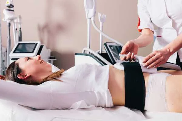 woman having body sculpting to help improve her body image and her mental health Northwich